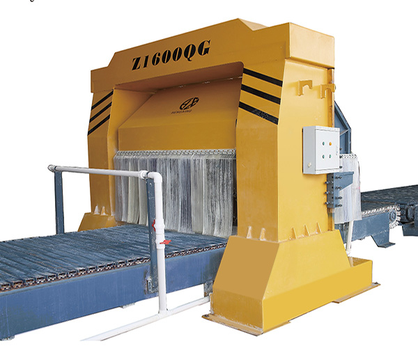 陶(tao)粒加氣(qi)塊切割(ge)機